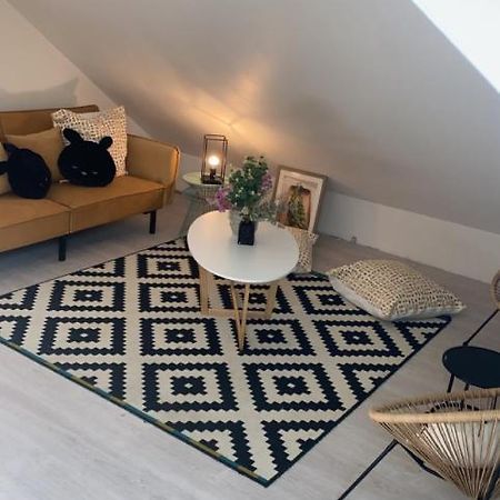 Logement Convivial, Charmant Et Spacieux サン・マルセル エクステリア 写真