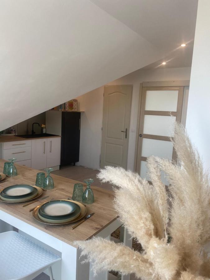 Logement Convivial, Charmant Et Spacieux サン・マルセル エクステリア 写真